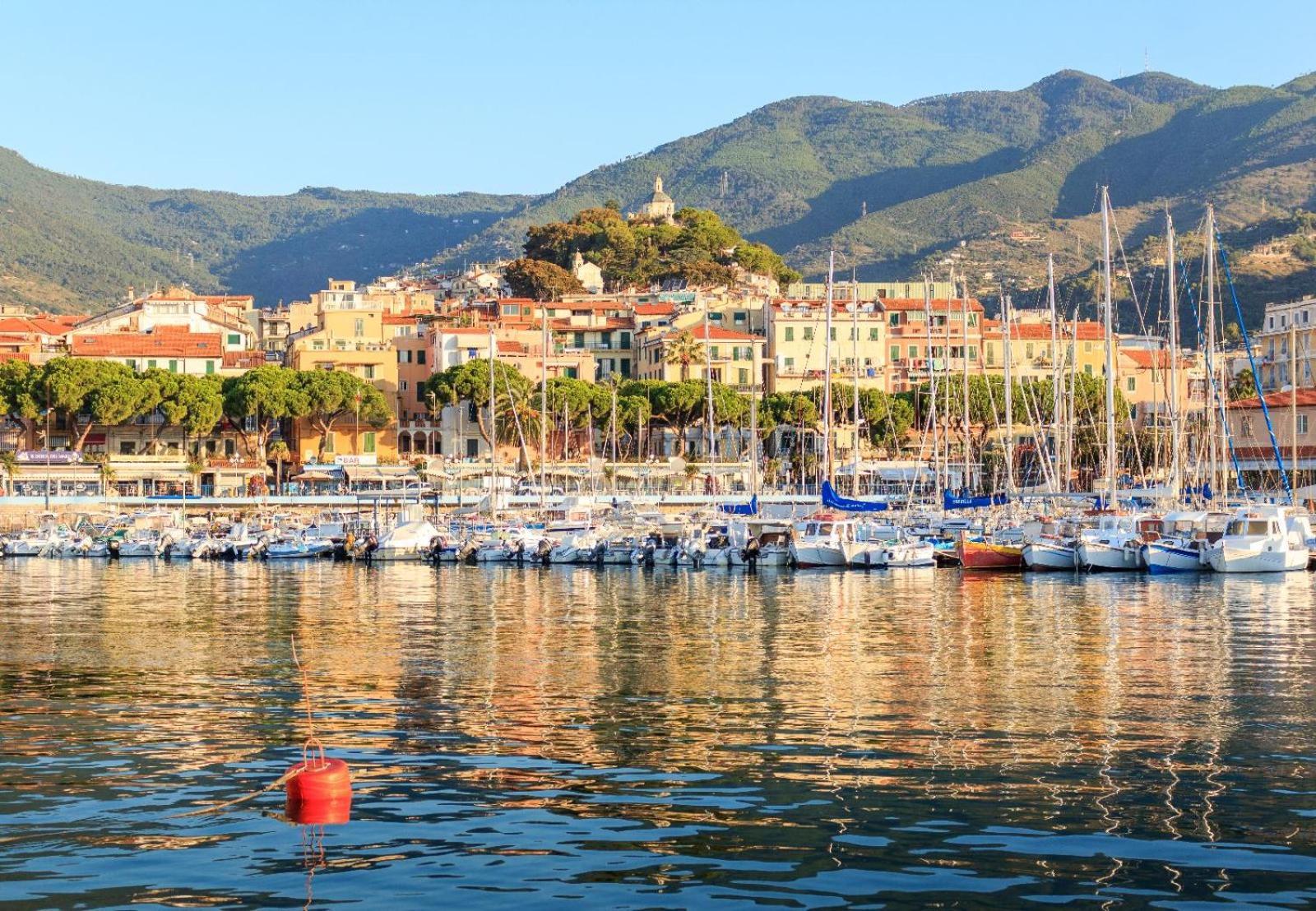 La Pace, Il Sole, Il Mare - Sanremo Casa Indipendente Vista Mare, Posto Auto Privato, Ampio Spazio Esterno Attrezzato, A Pochi Minuti Dalle Spiagge Esterno foto