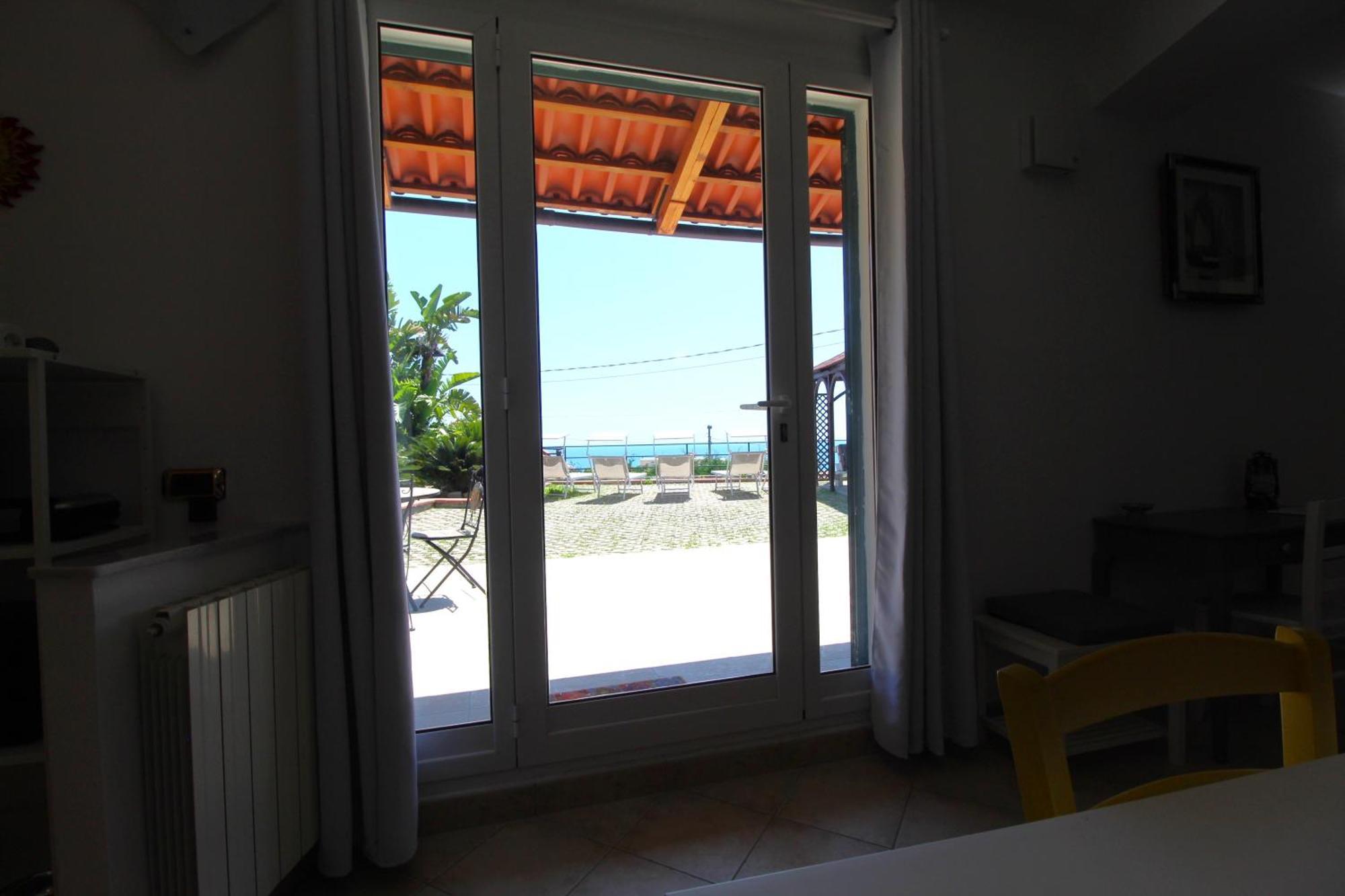 La Pace, Il Sole, Il Mare - Sanremo Casa Indipendente Vista Mare, Posto Auto Privato, Ampio Spazio Esterno Attrezzato, A Pochi Minuti Dalle Spiagge Esterno foto